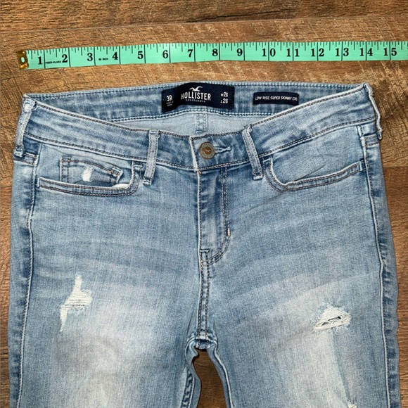 Hollister Low Rise Super Skinny Crop Women’s Jeans - Picture 4 of 14